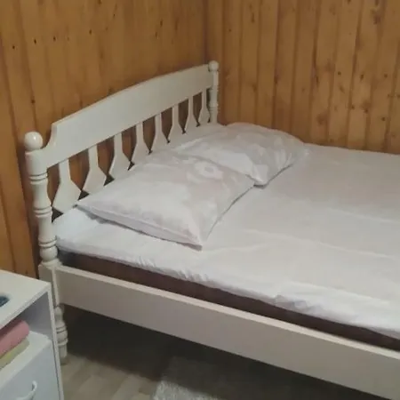 Holiday home Kuke Muratsi